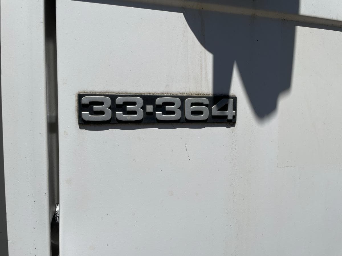 Man 33.364 · Ano 2002 — imagen 4