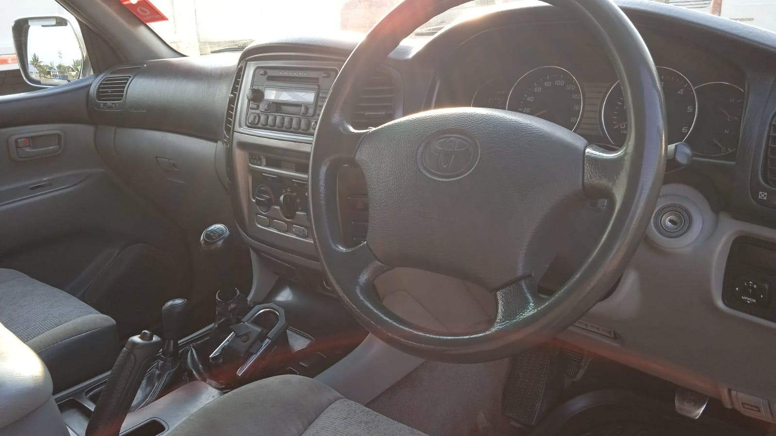 Toyota Landcruiser · — image 8