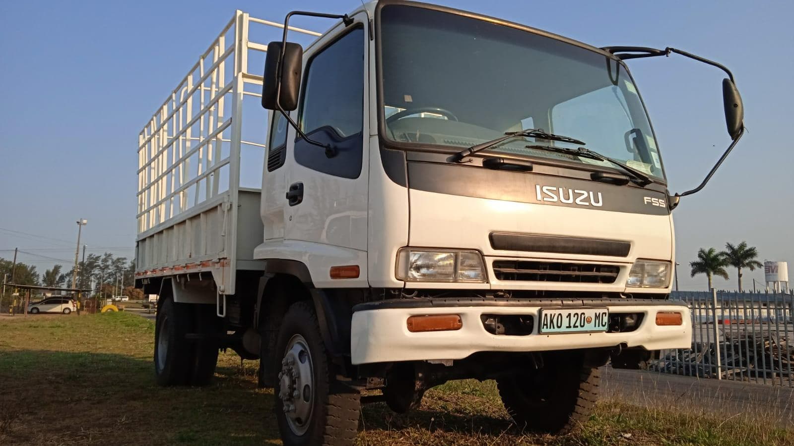 Isuzu · — imagen 8
