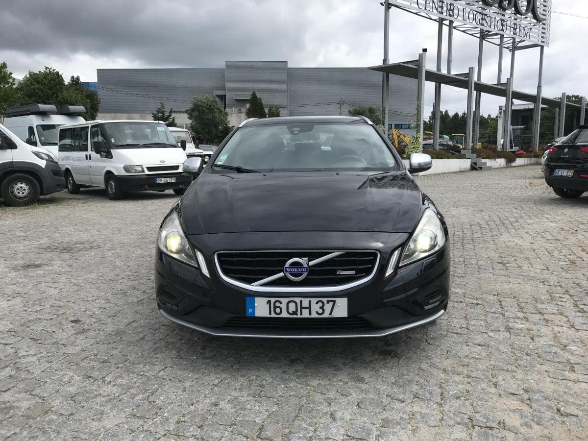 Volvo V60 D3 · Ano 2012 — imagem 2