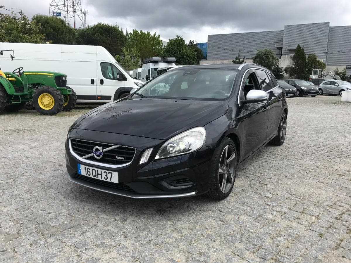 Volvo V60 D3 · Ano 2012 — imagem 5
