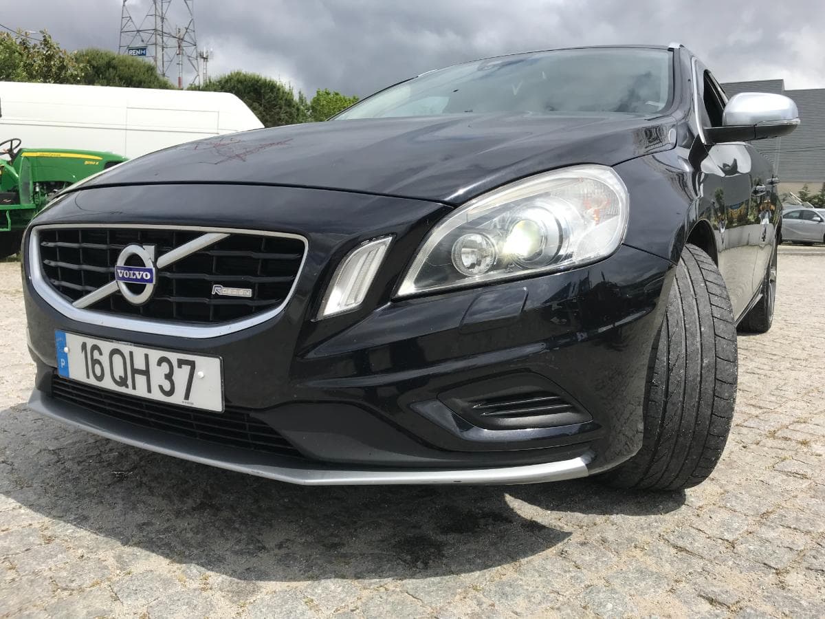 Volvo V60 D3 · Ano 2012 — imagem 13
