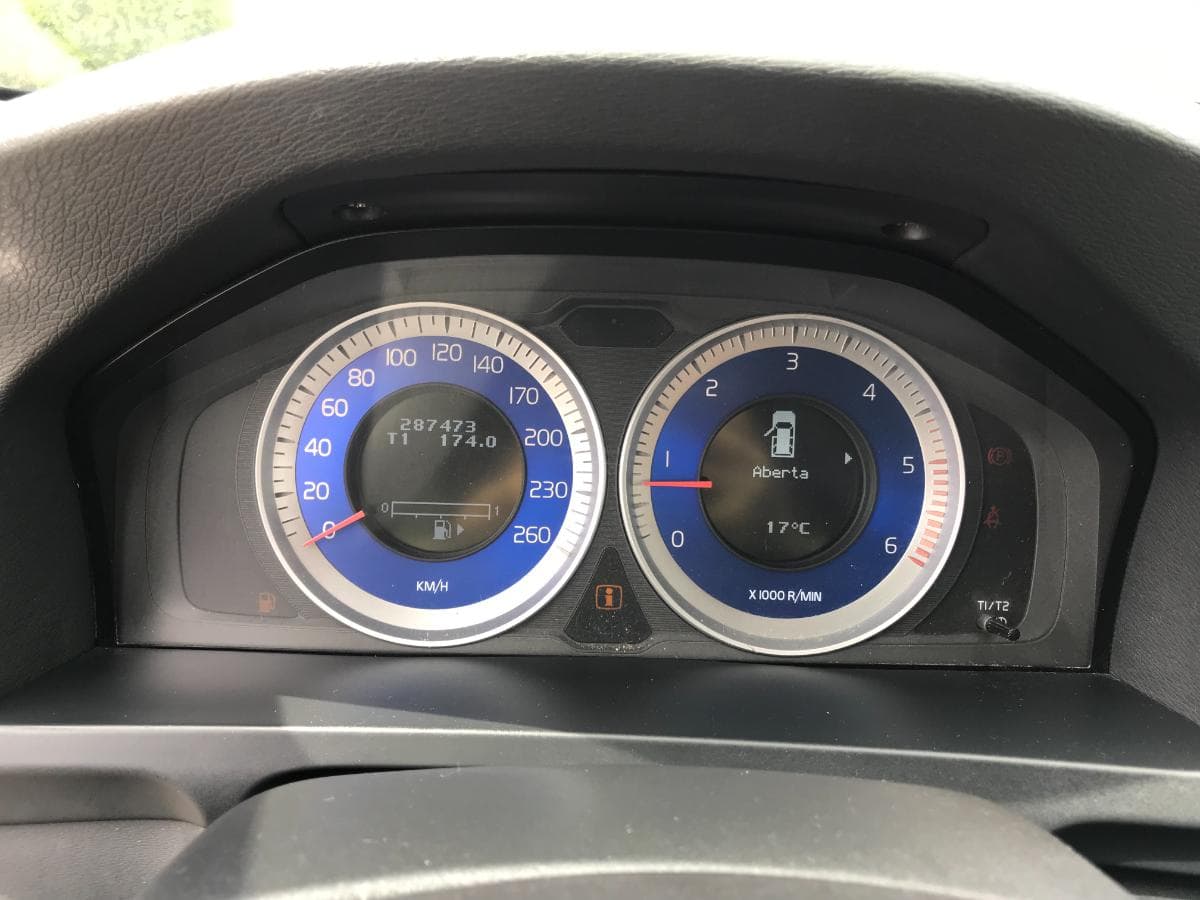 Volvo V60 D3 · Ano 2012 — imagem 26
