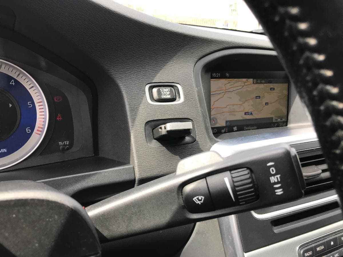 Volvo V60 D3 · Ano 2012 — imagem 28