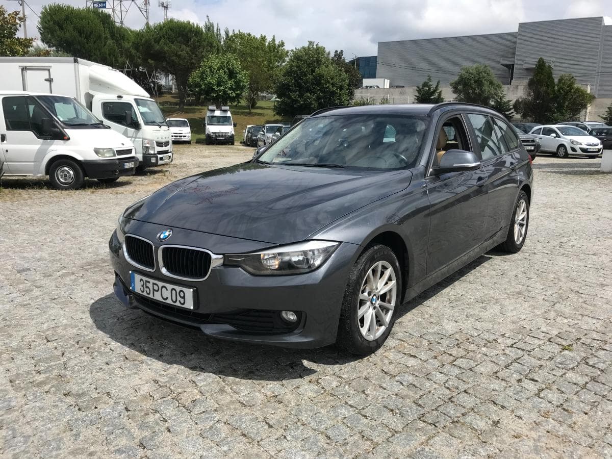 BMW 318 2.0D Touring · Ano 2014 — imagen 3
