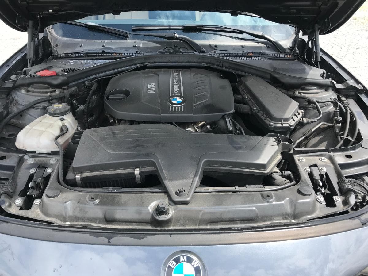 BMW 318 2.0D Touring · Ano 2014 — imagen 22