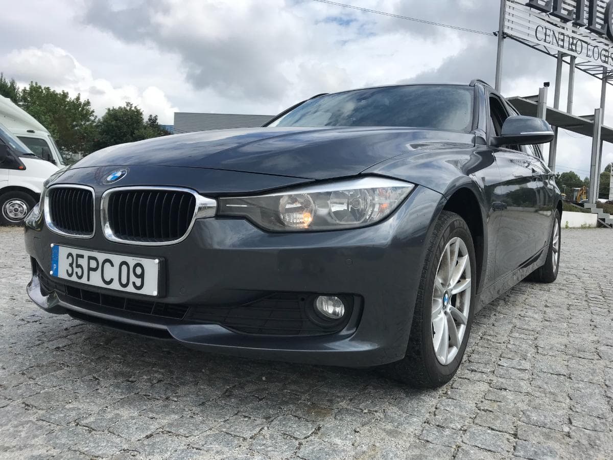 BMW 318 2.0D Touring · Ano 2014 — imagen 4