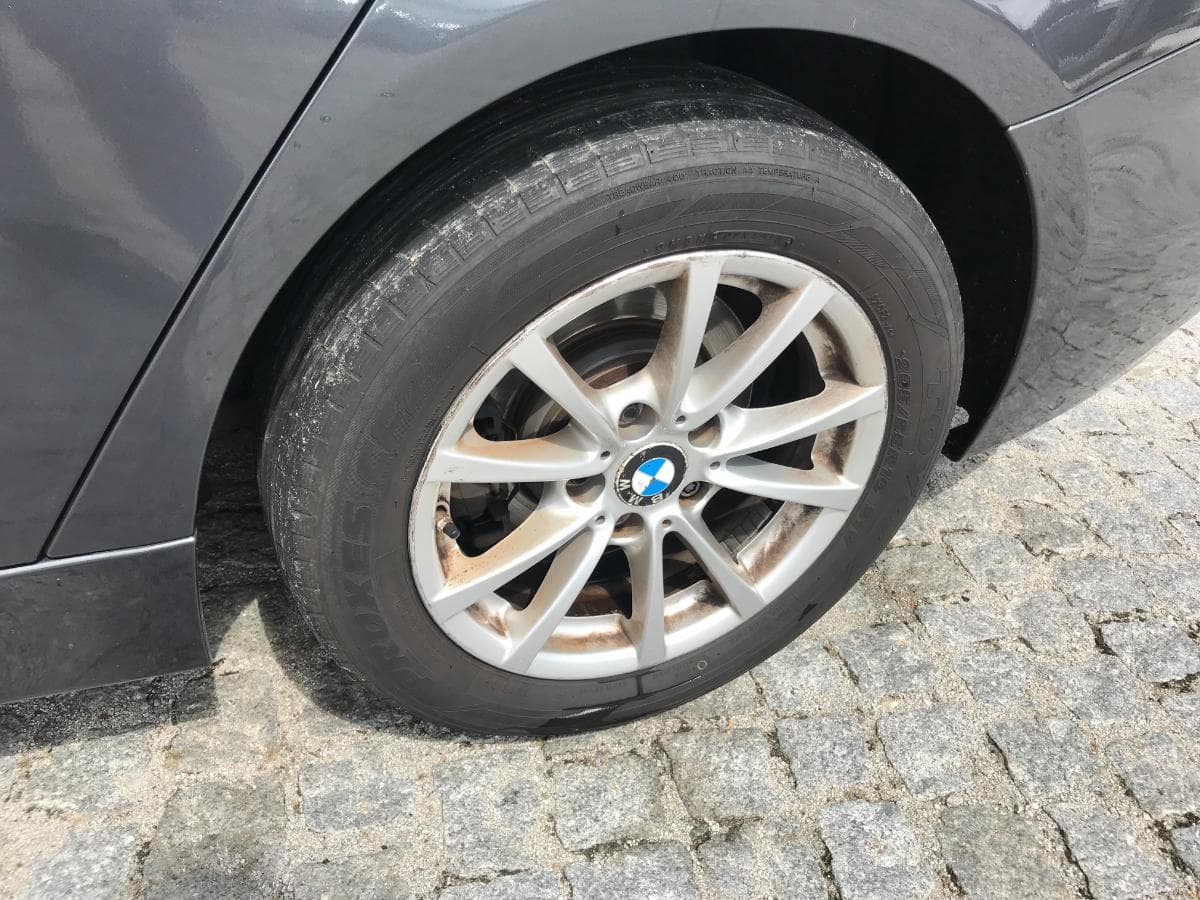 BMW 318 2.0D Touring · Ano 2014 — imagen 11