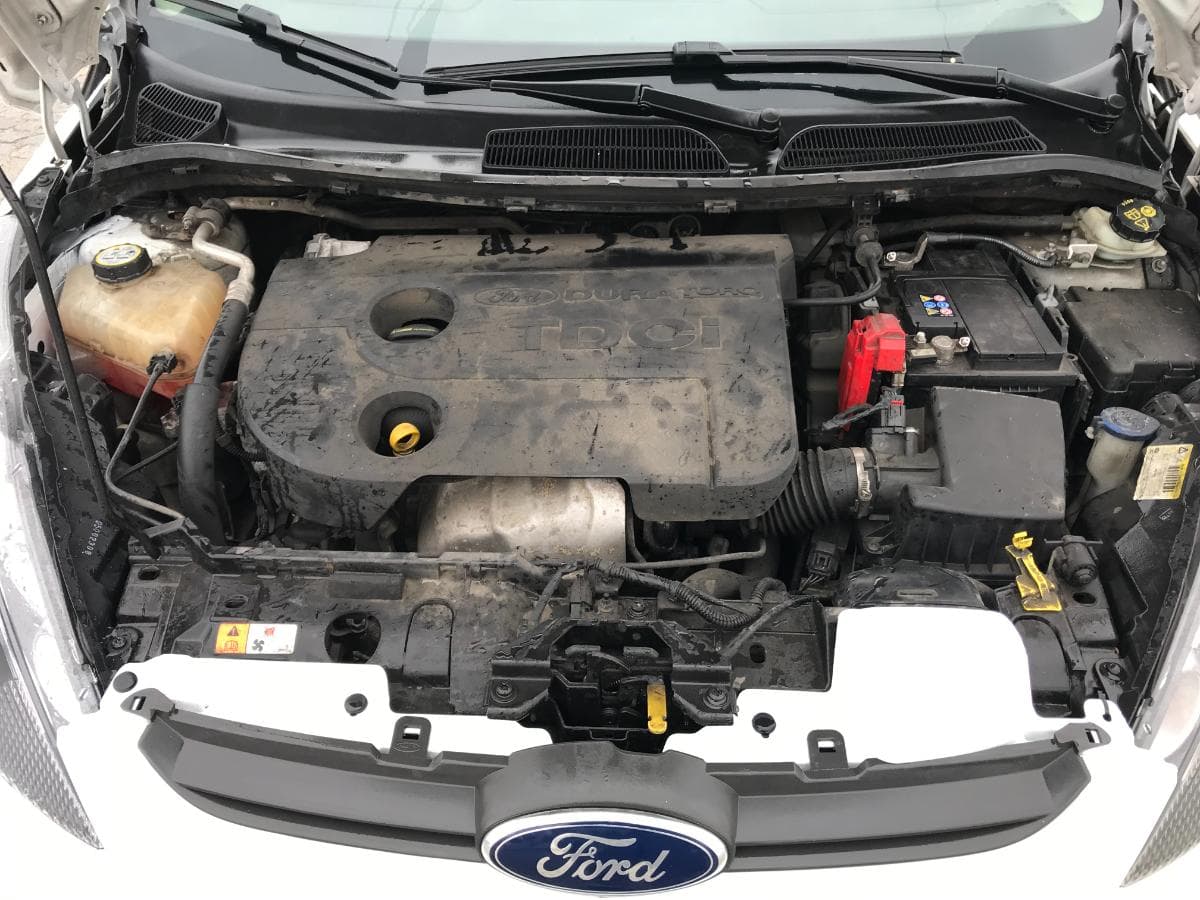 Ford Fiesta 1.4TDCI · Ano 2012 — image 8