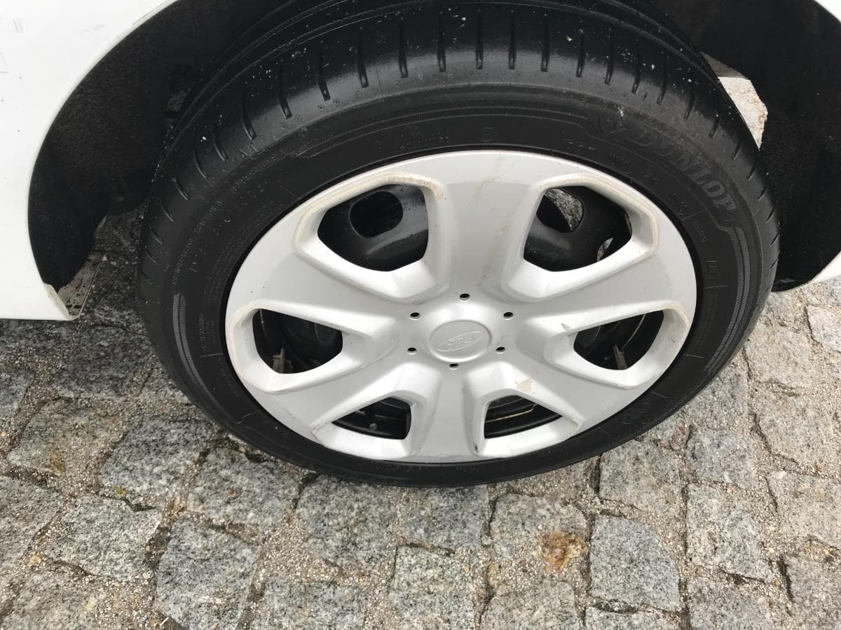 Ford Fiesta 1.4TDCI · Ano 2012 — image 13