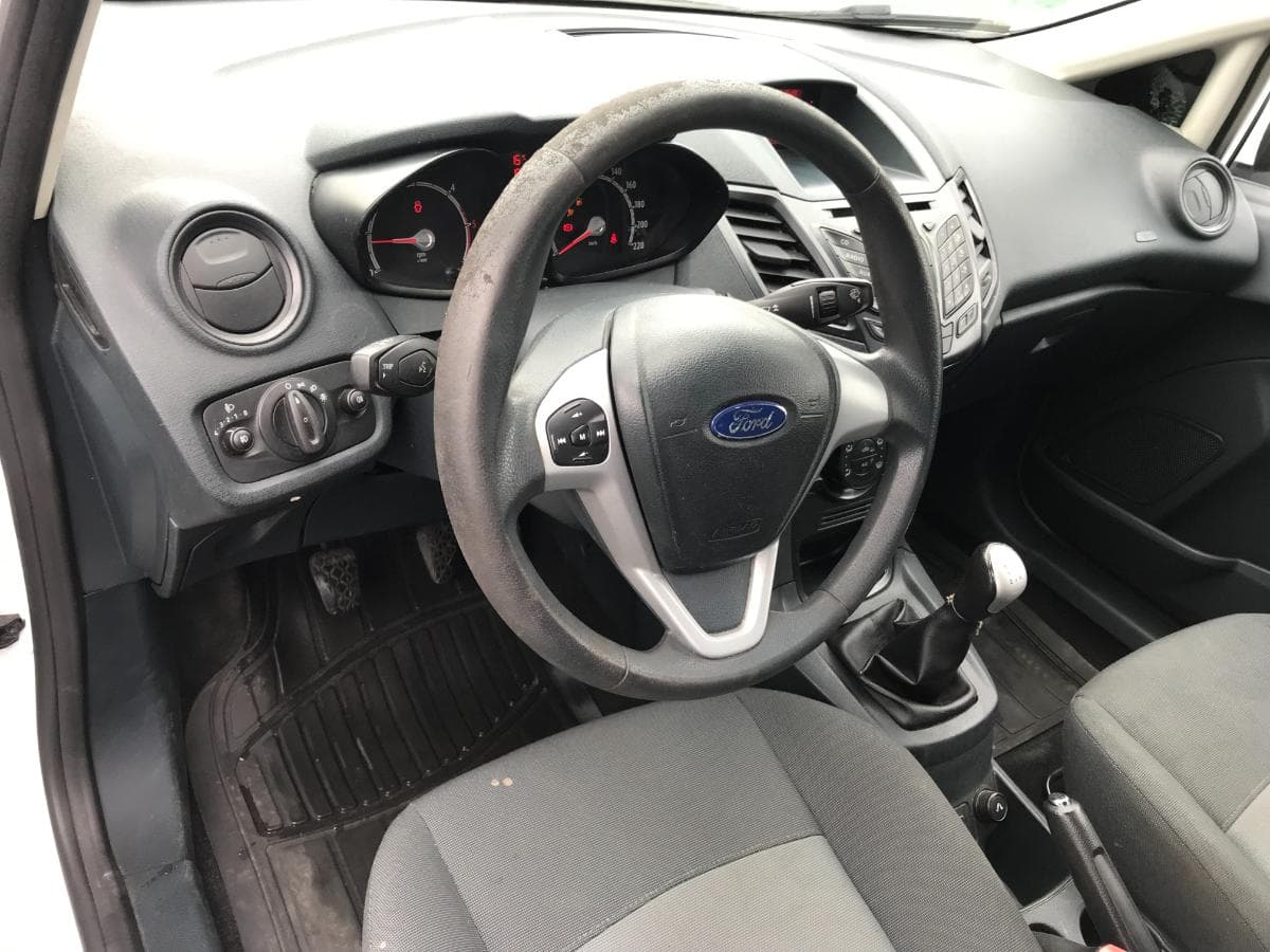 Ford Fiesta 1.4TDCI · Ano 2012 — image 21