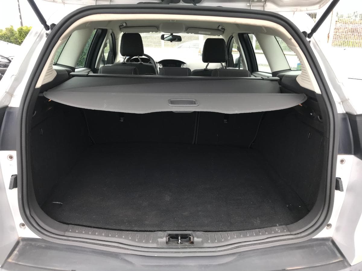 Ford Focus 1.6TDCI · Ano 2011 — image 8