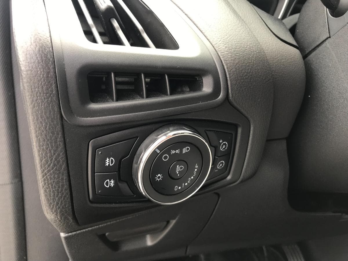 Ford Focus 1.6TDCI · Ano 2011 — image 29