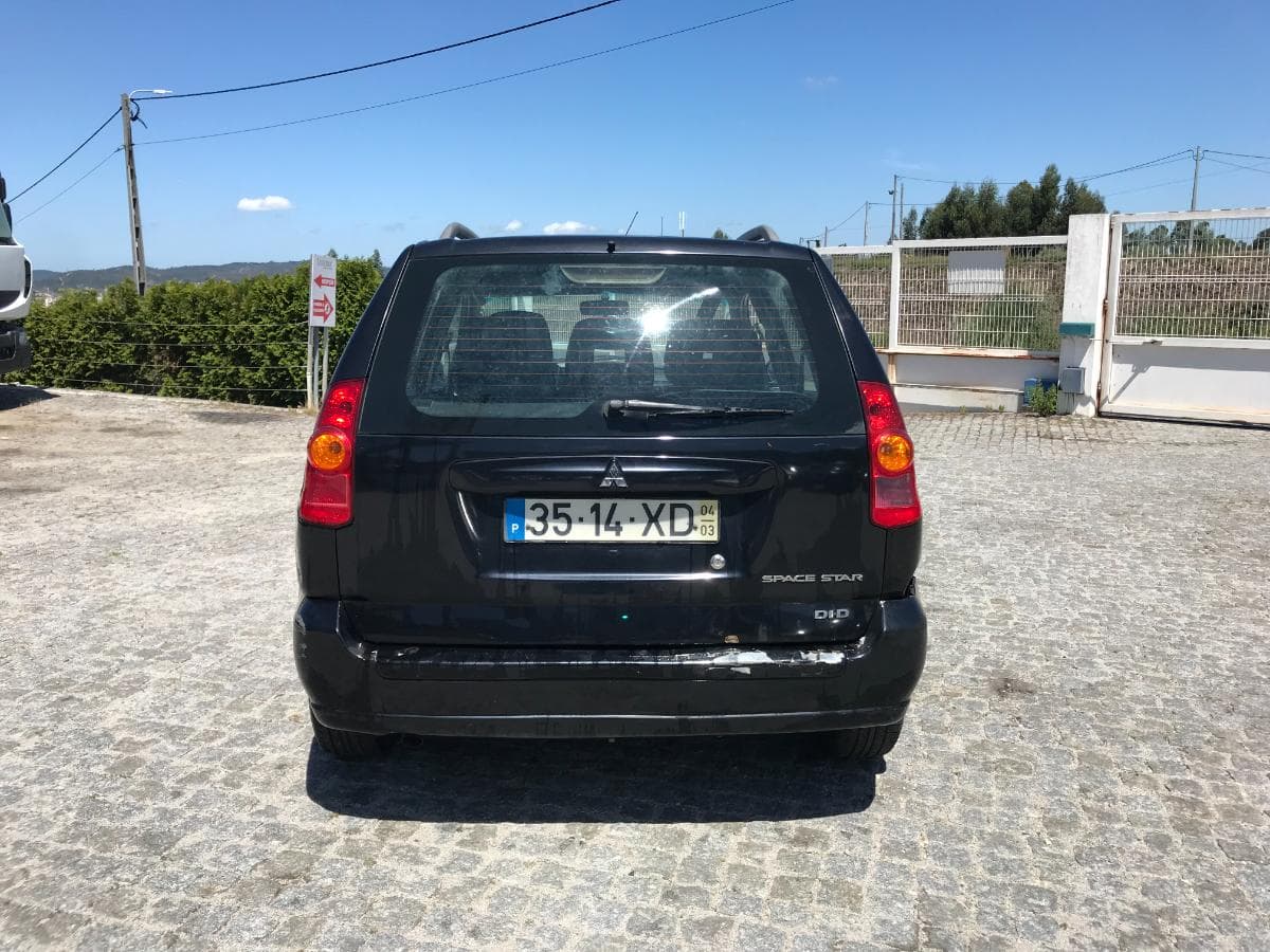 Mitsubishi SpaceStar 1.9DI-D · Ano 2004 — imagem 5