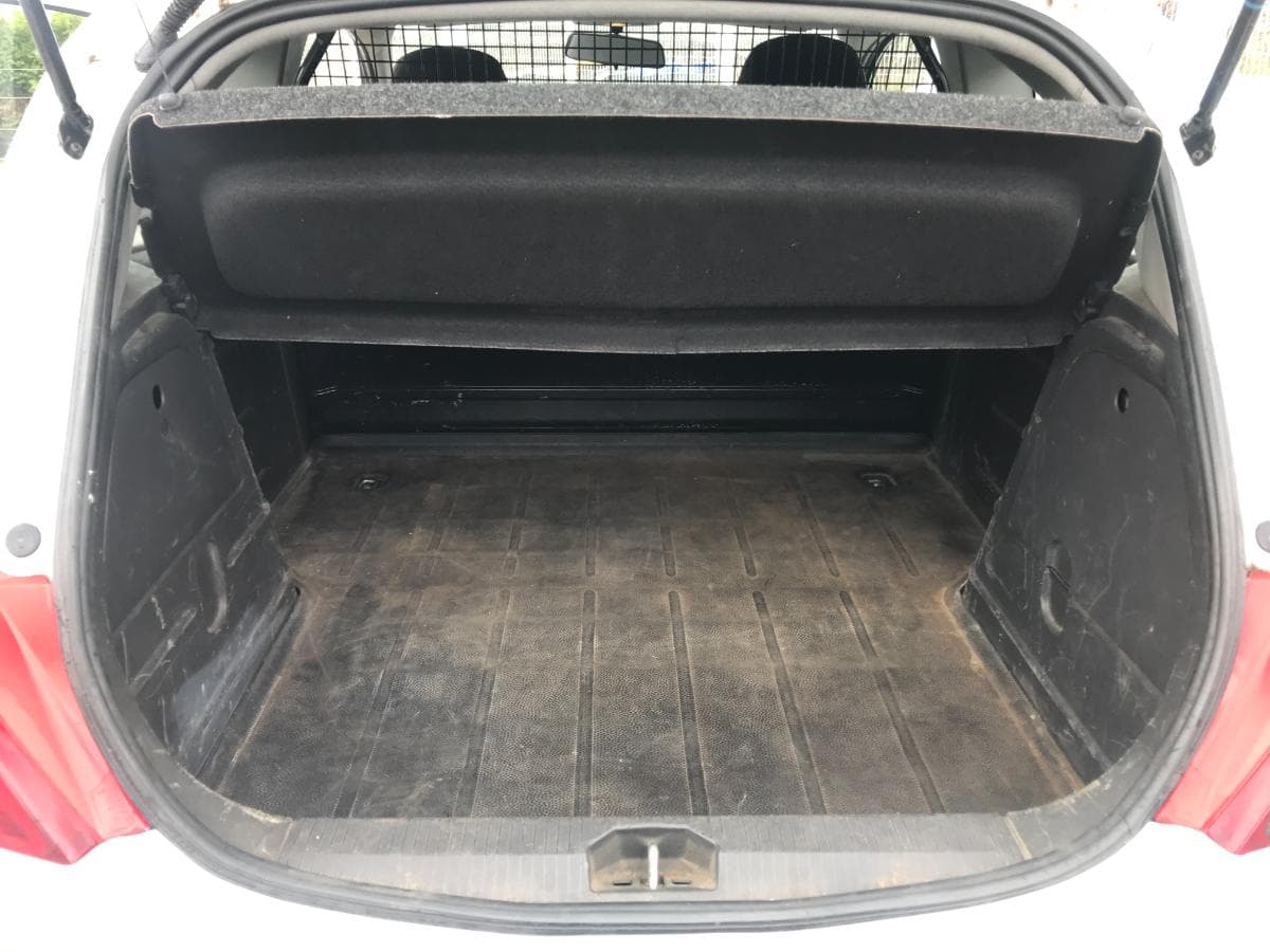 Opel Corsa 1.3CDTI · Ano 2013 — imagem 7