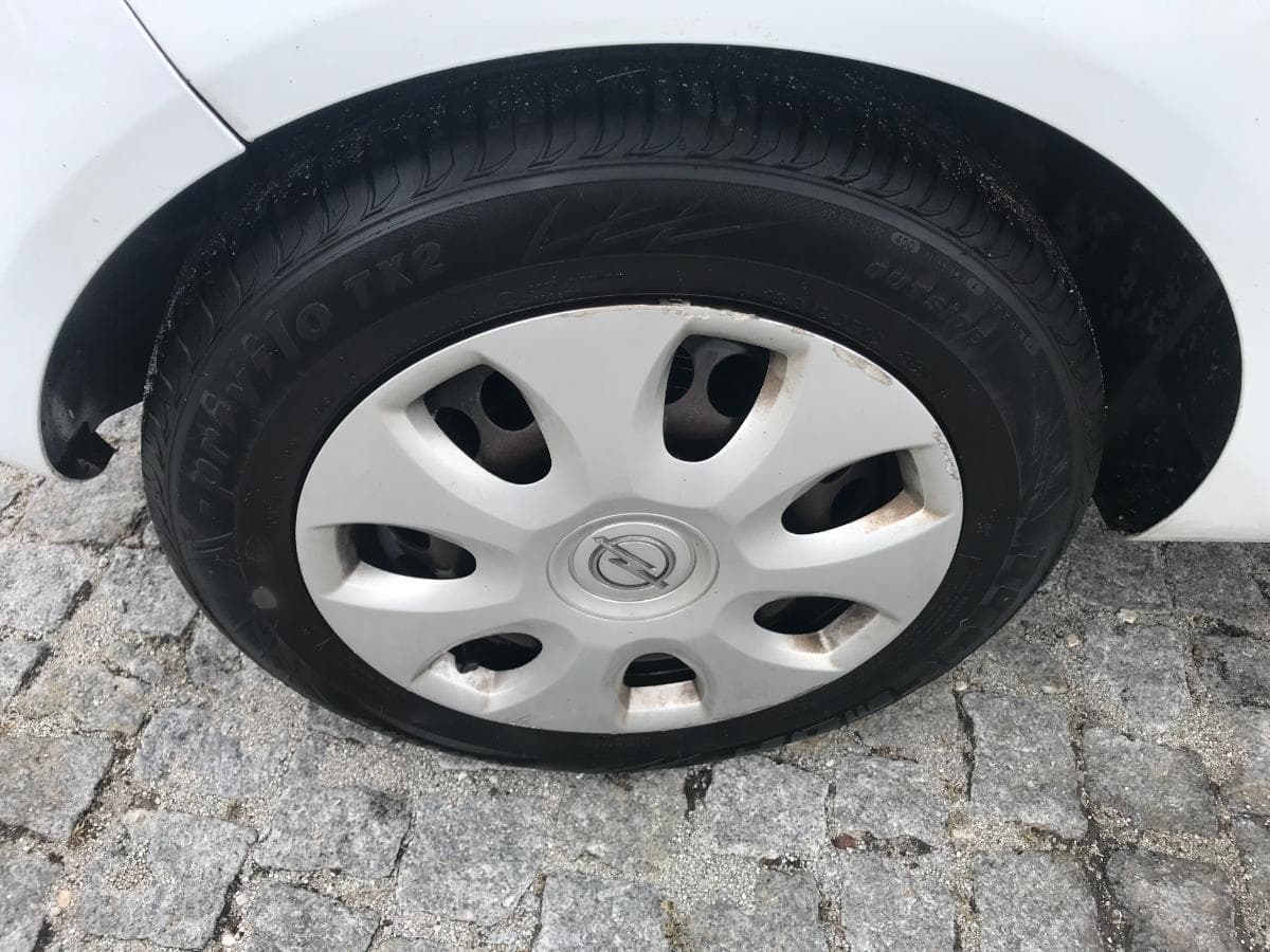 Opel Corsa 1.3CDTI · Ano 2013 — imagem 14