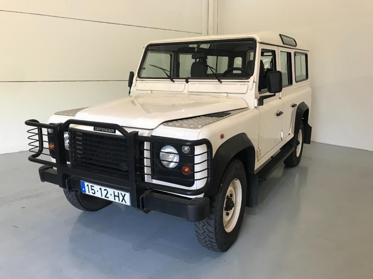Land Rover Defender 110 300 TDi · 9 lugares · Ano 1997 — imagem 3