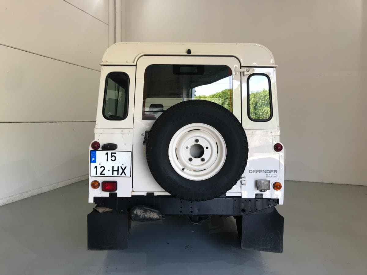 Land Rover Defender 110 300 TDi · 9 lugares · Ano 1997 — imagem 5