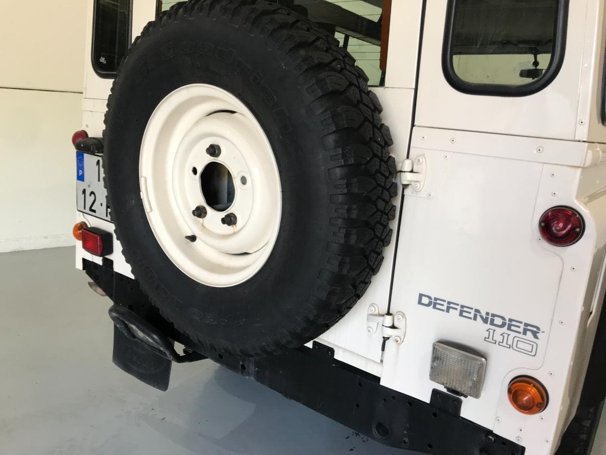 Land Rover Defender 110 300 TDi · 9 lugares · Ano 1997 — imagem 7