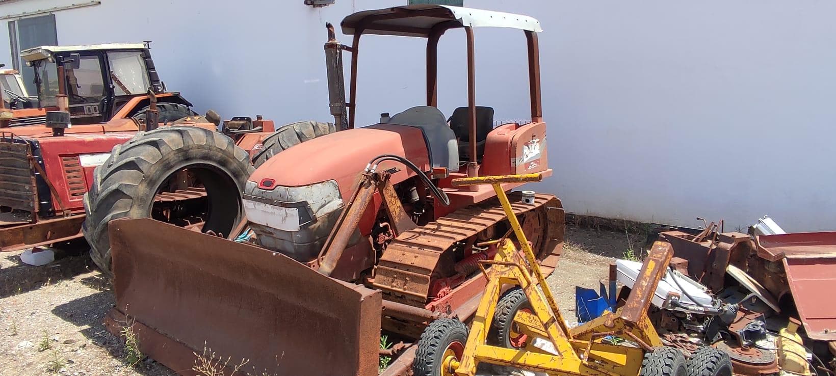 Trator de Rastos Bulldozer Mackornick — imagem 1