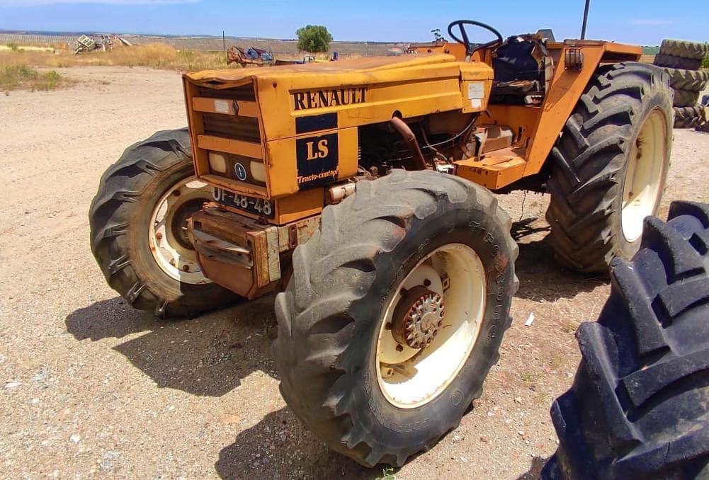 Trator Renault DS — imagem 2