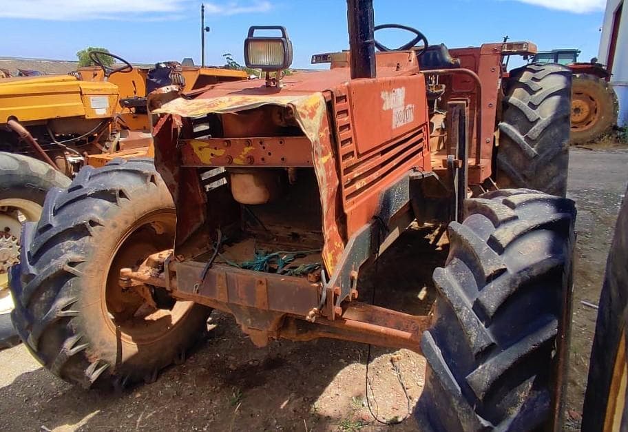 Trator Fiat 980 — imagem 2