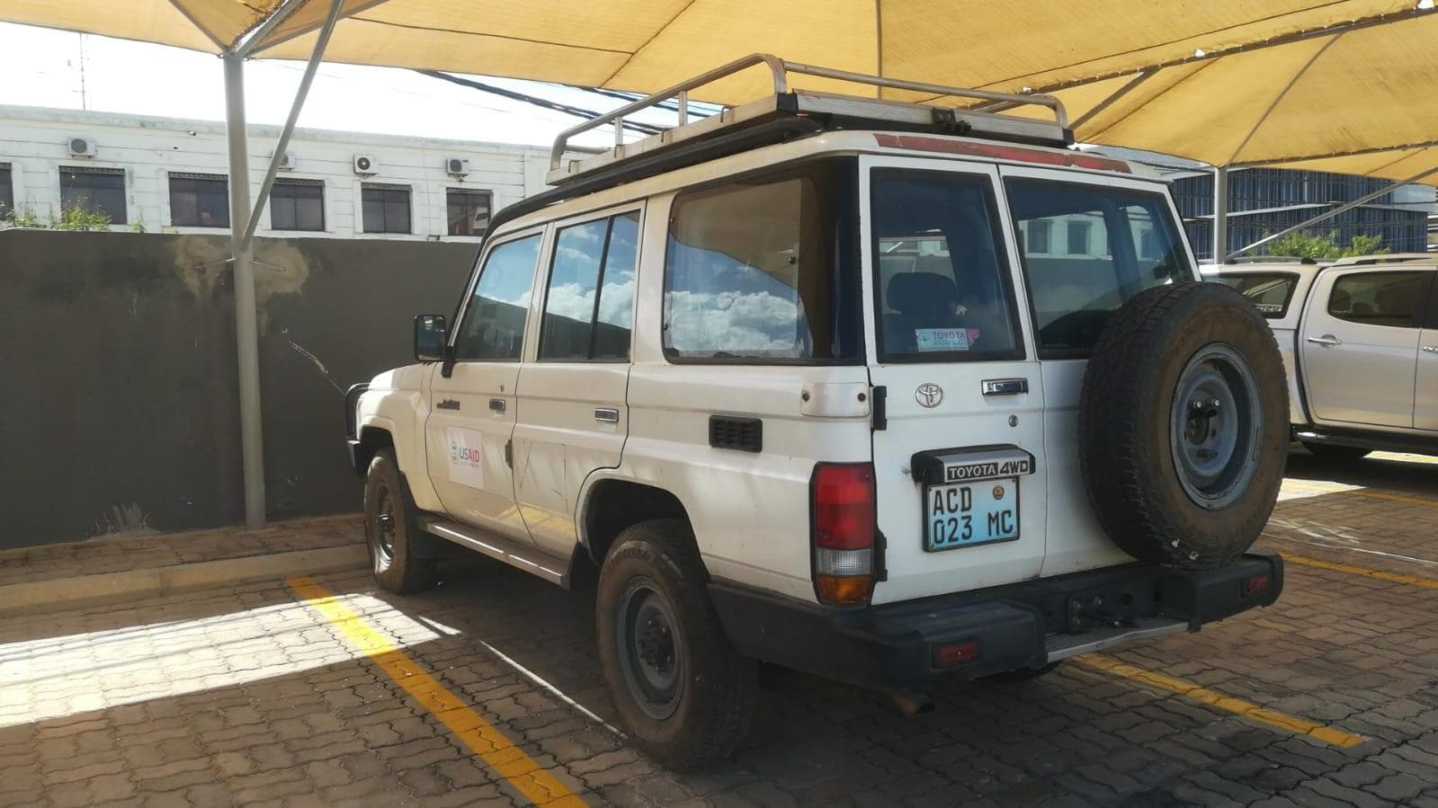 Toyota Landcruiser · — imagem 4