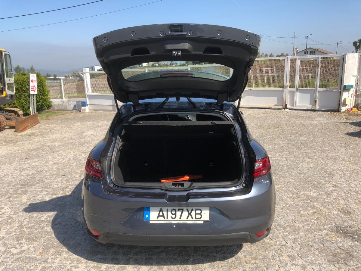 Renault Mégane 1.5DCI · Ano 2017 — imagem 7