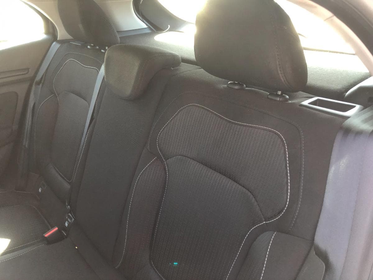 Renault Mégane 1.5DCI · Ano 2017 — imagem 18