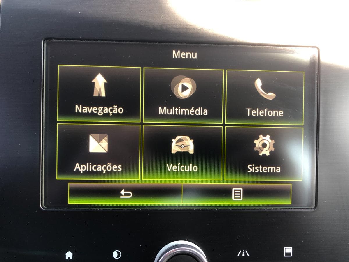 Renault Mégane 1.5DCI · Ano 2017 — imagem 28