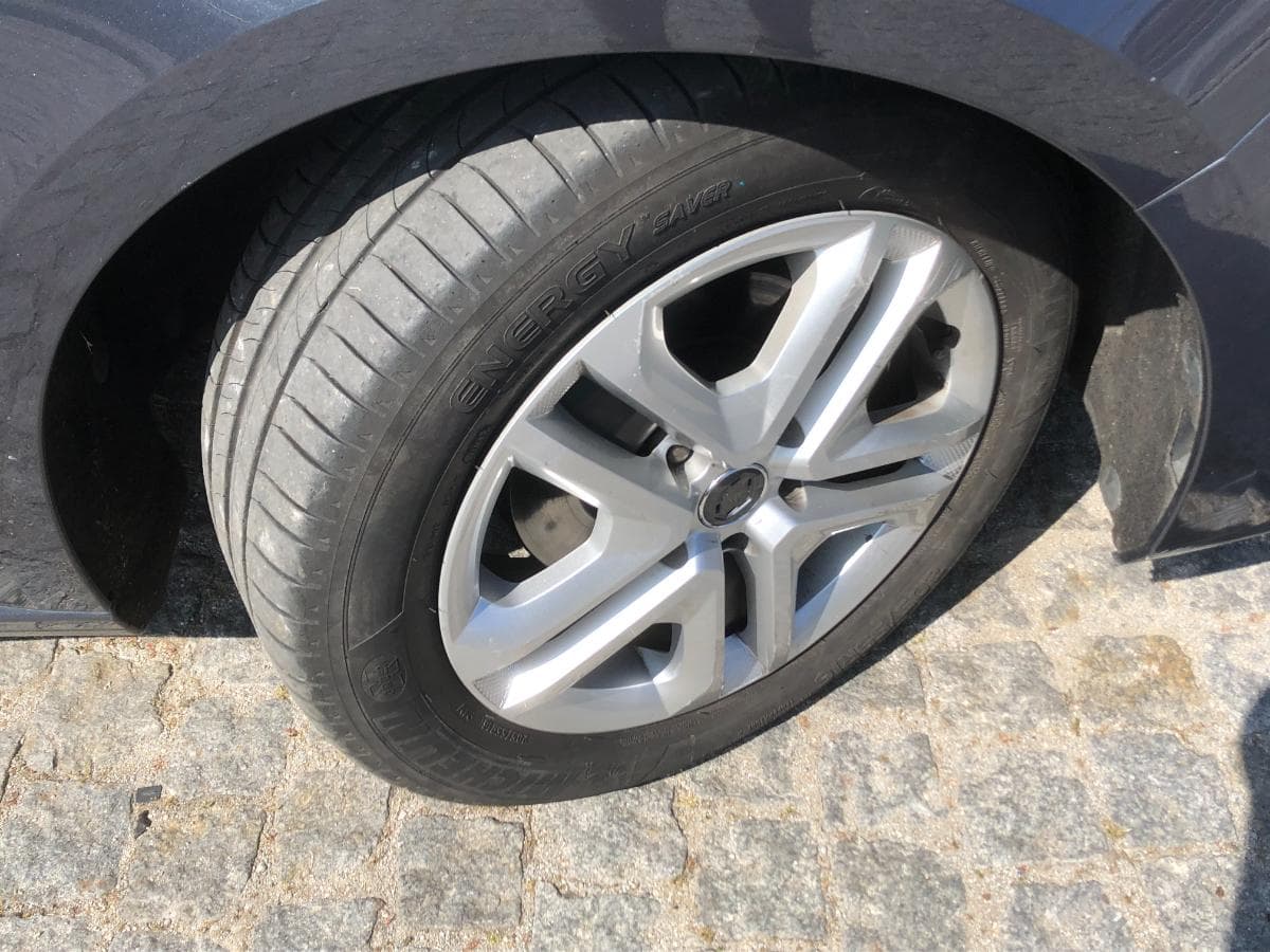 Renault Mégane 1.5DCI · Ano 2017 — imagem 14