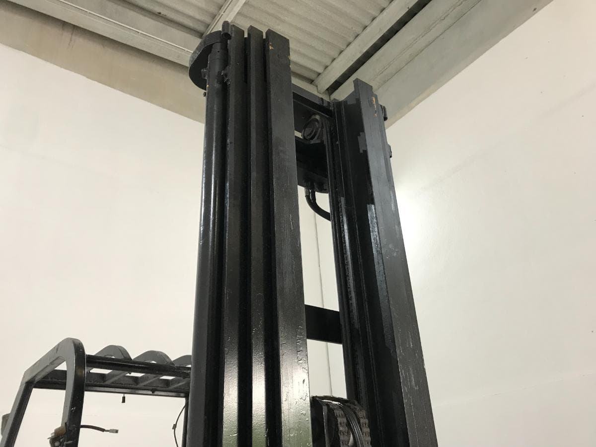 Empilhador Linde H25 D — imagem 5