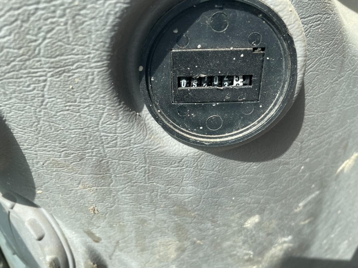 Escavadora Rodas Volvo EW140 D — imagem 7