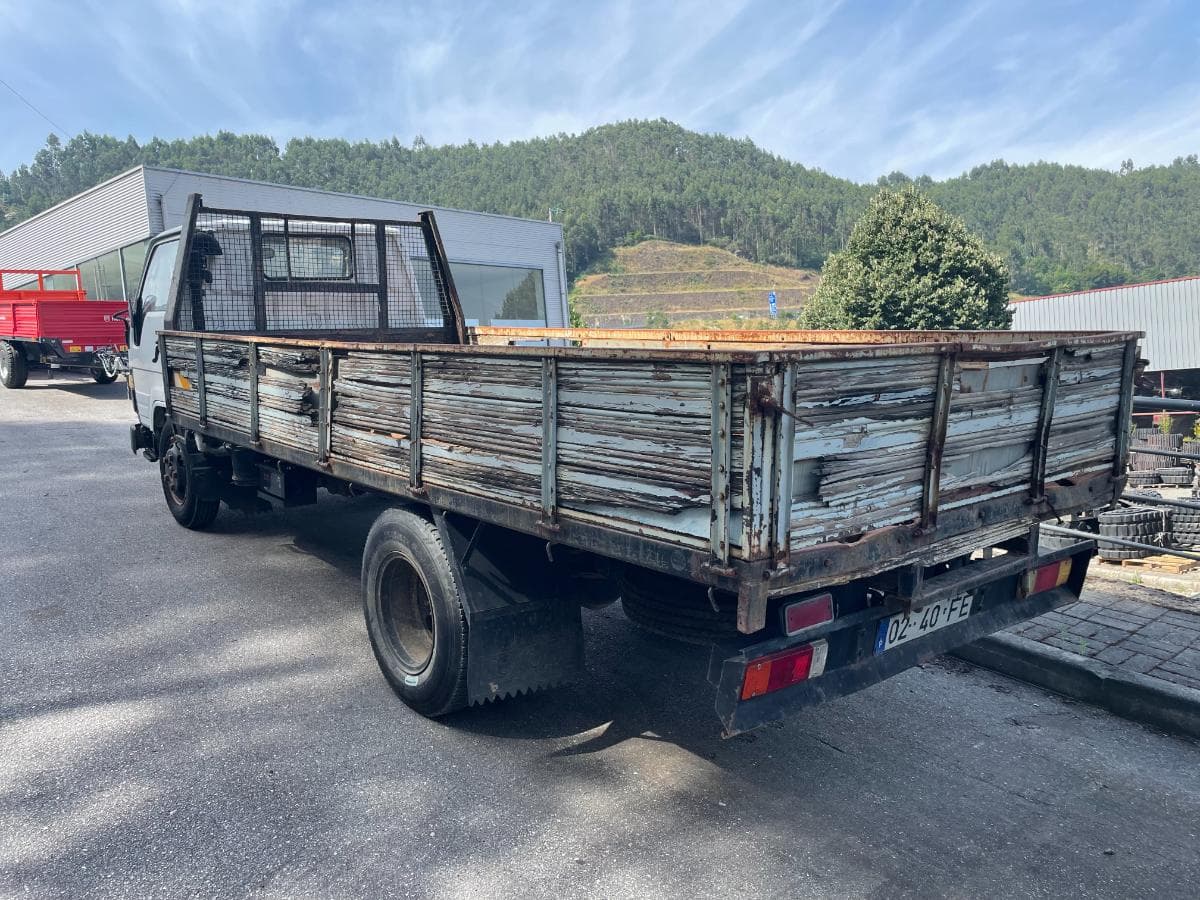 Toyota Dyna 250 · Ano 1995 — imagen 4