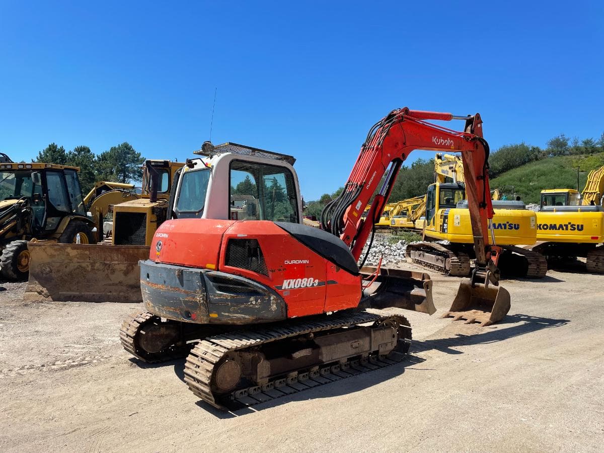 Mini Giratória Kubota KX 080 — imagem 5