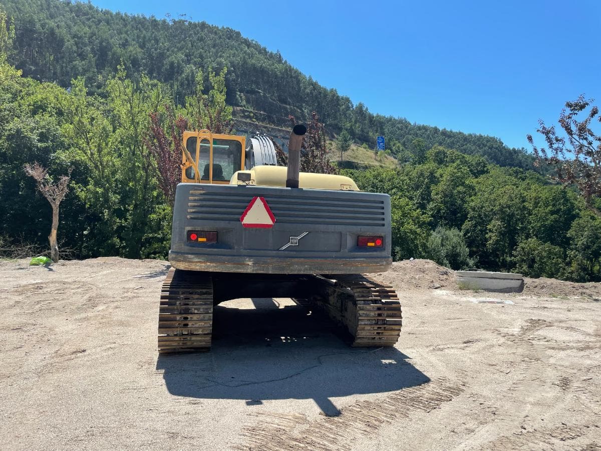 Escavadora Rastos Volvo EC 280 — imagem 4