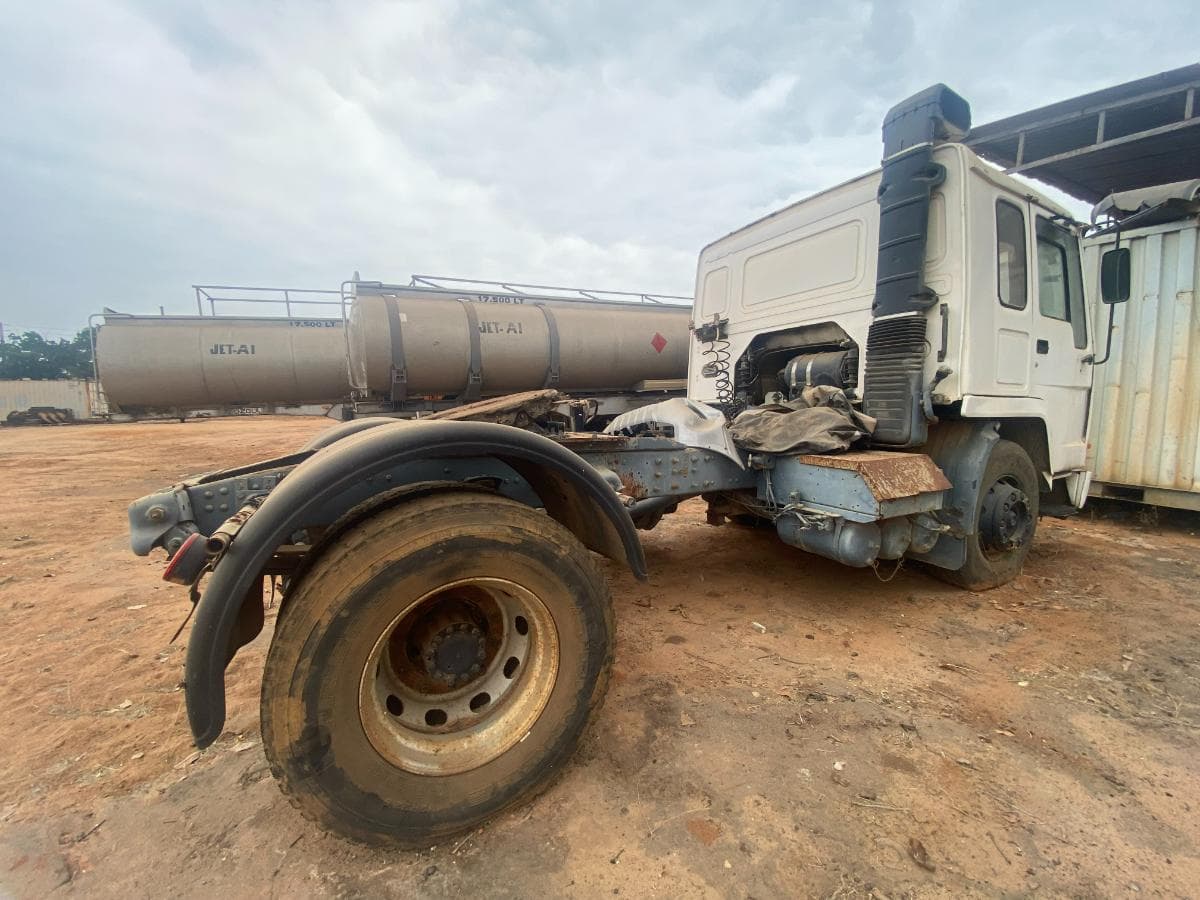 Camião VOLVO FL10 · Belas — imagem 7