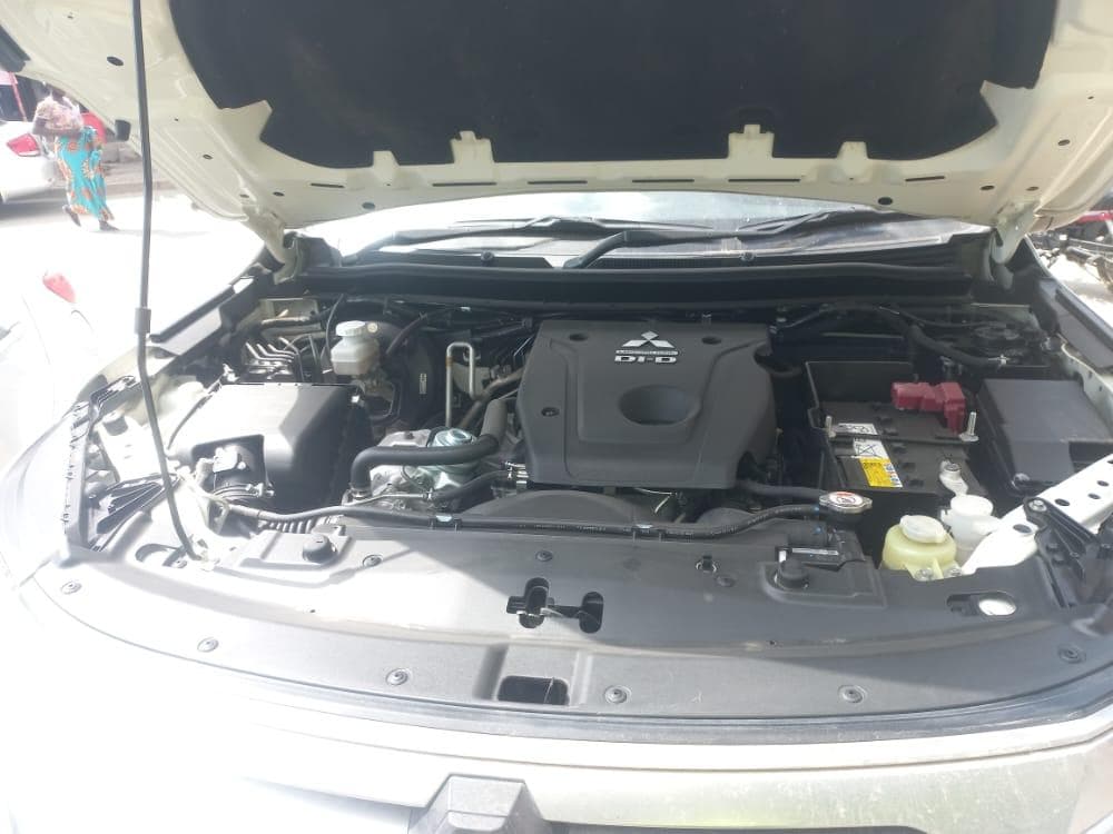 Mitsubishi Pajero Sport Exceed · — imagen 12