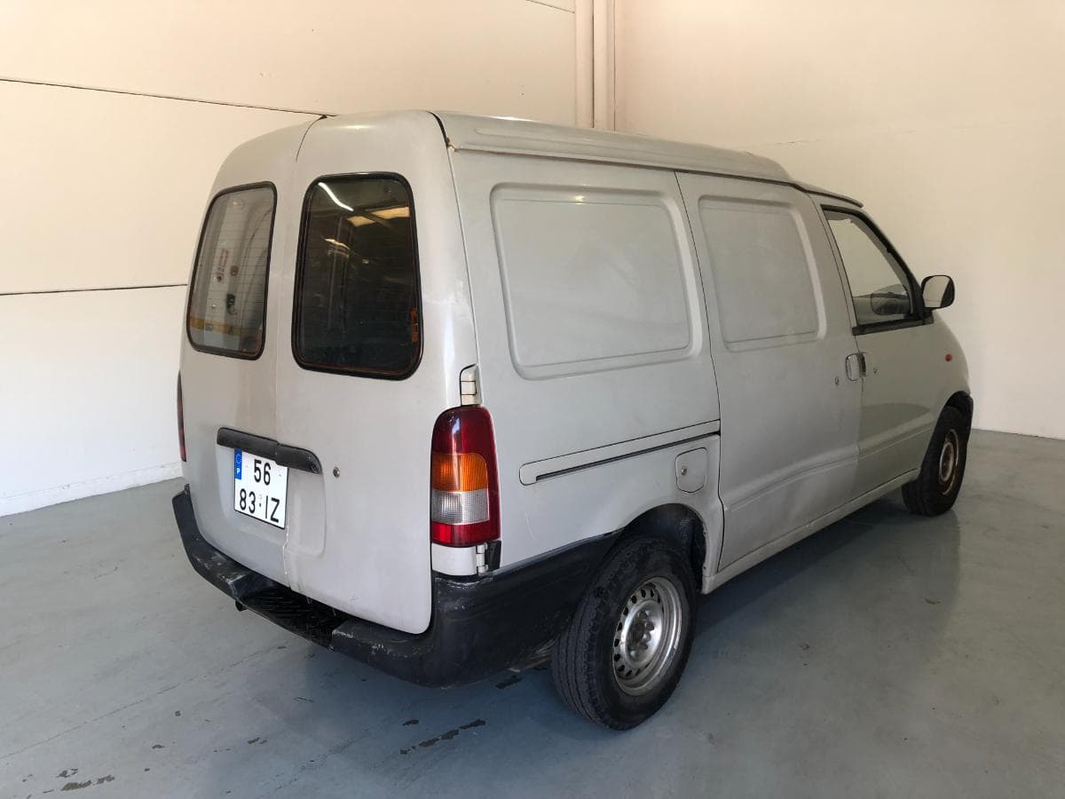 Nissan Vanette · Ano 1997 — image 4