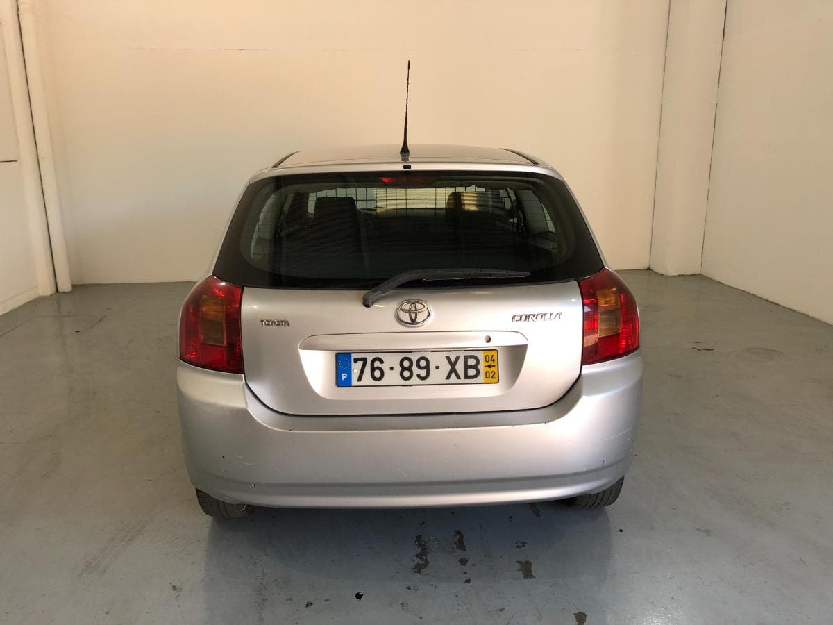 Toyota Corolla D4D · Ano 2004 — imagem 5