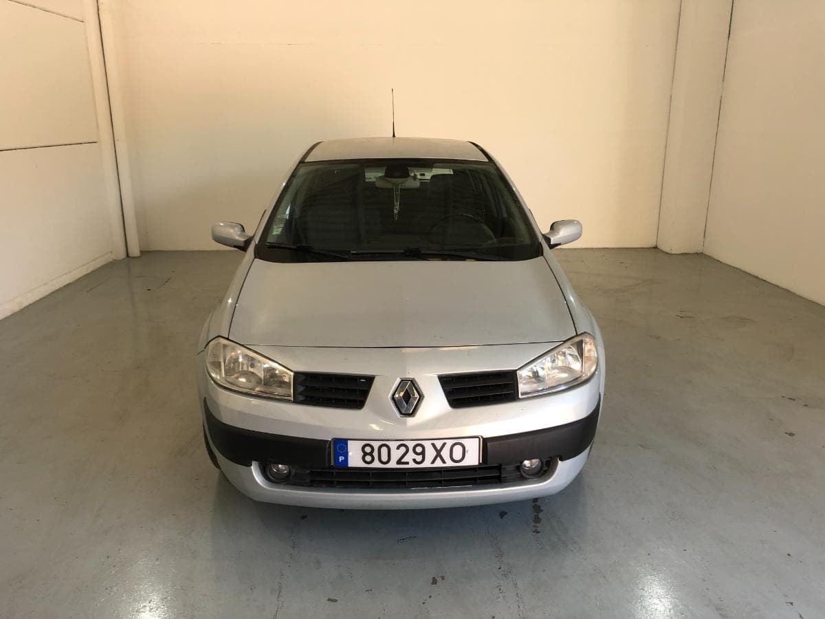 Renault Mégane 1.5DCI · Ano 2004 — imagem 2