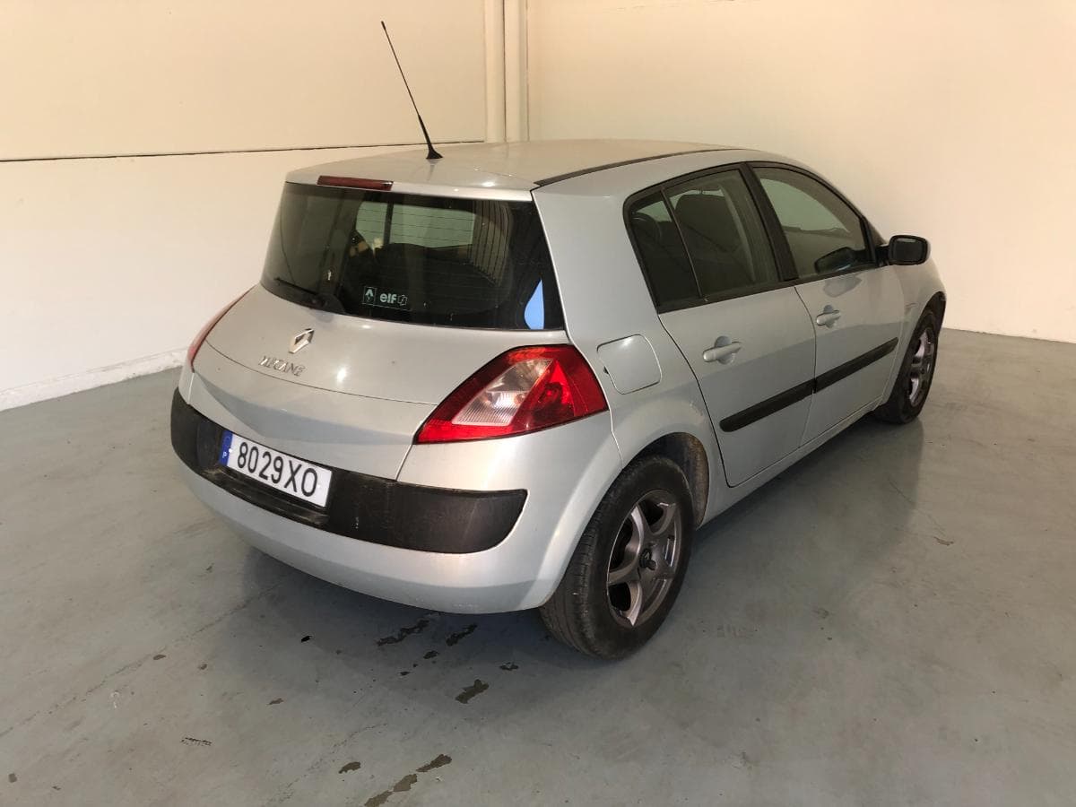 Renault Mégane 1.5DCI · Ano 2004 — imagem 7