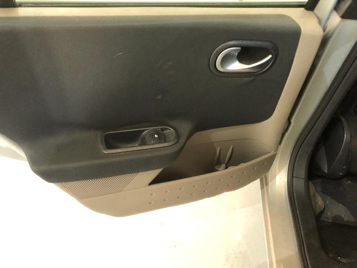 Renault Mégane 1.5DCI · Ano 2004 — imagem 17