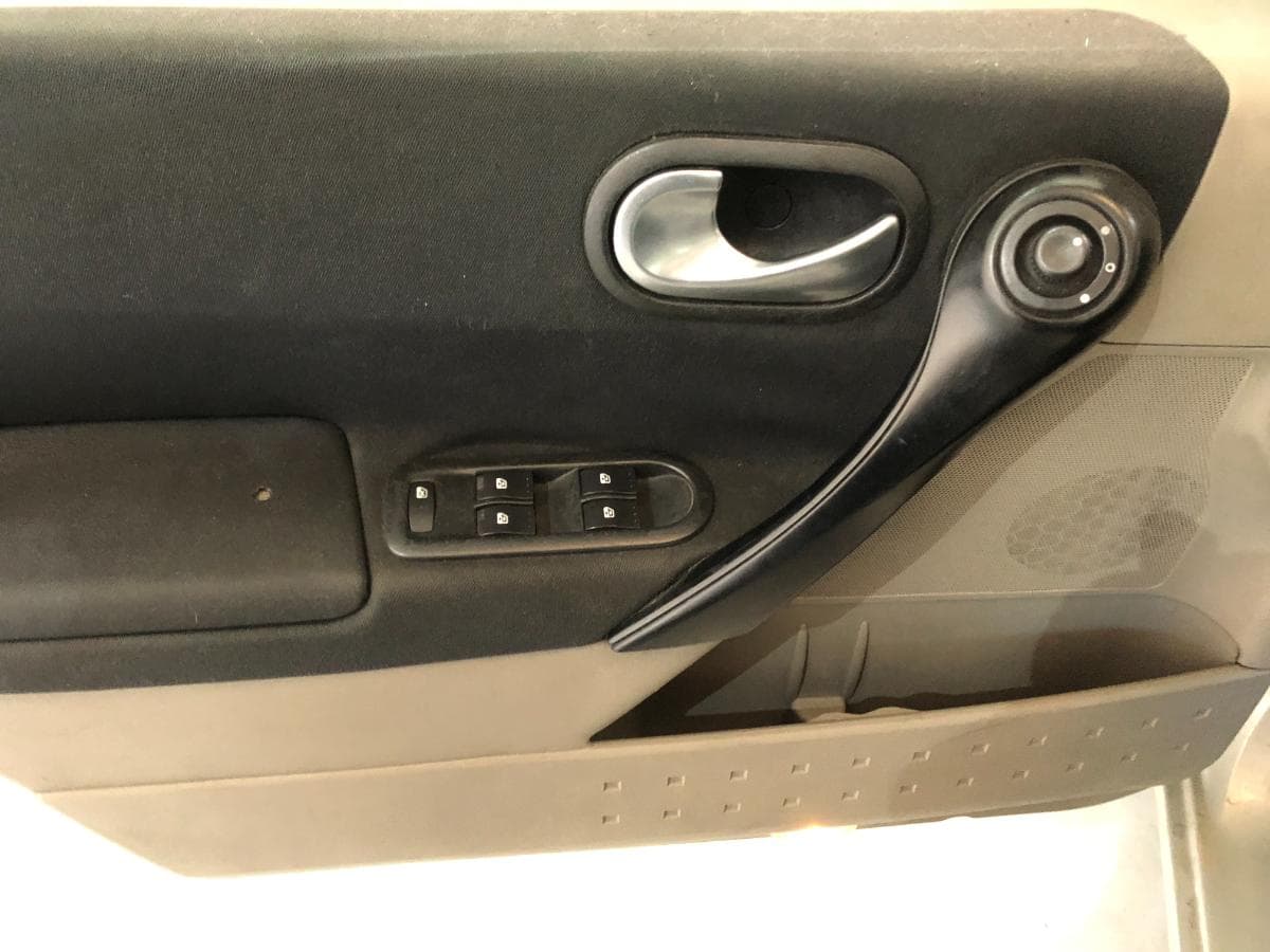 Renault Mégane 1.5DCI · Ano 2004 — imagem 27