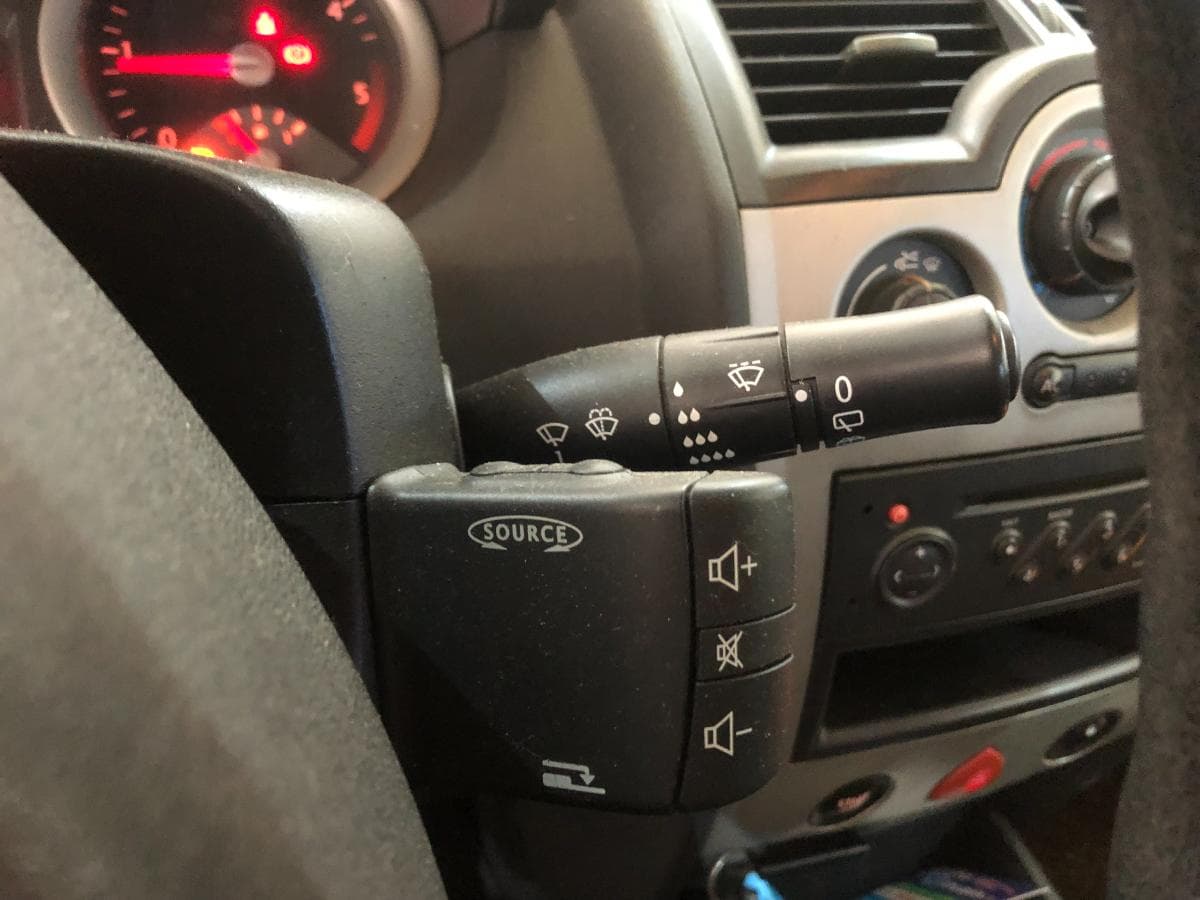 Renault Mégane 1.5DCI · Ano 2004 — imagem 24