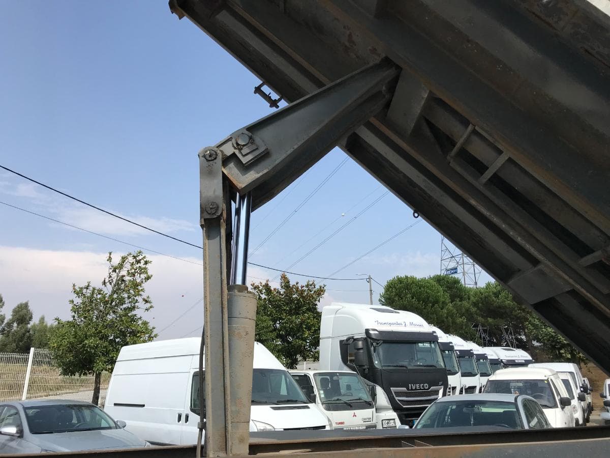 Scania Basculante com Grua Palfinger PK 15500 · Ano 1997 — imagen 14