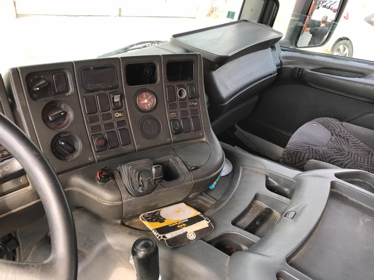 Scania Basculante com Grua Palfinger PK 15500 · Ano 1997 — imagen 26
