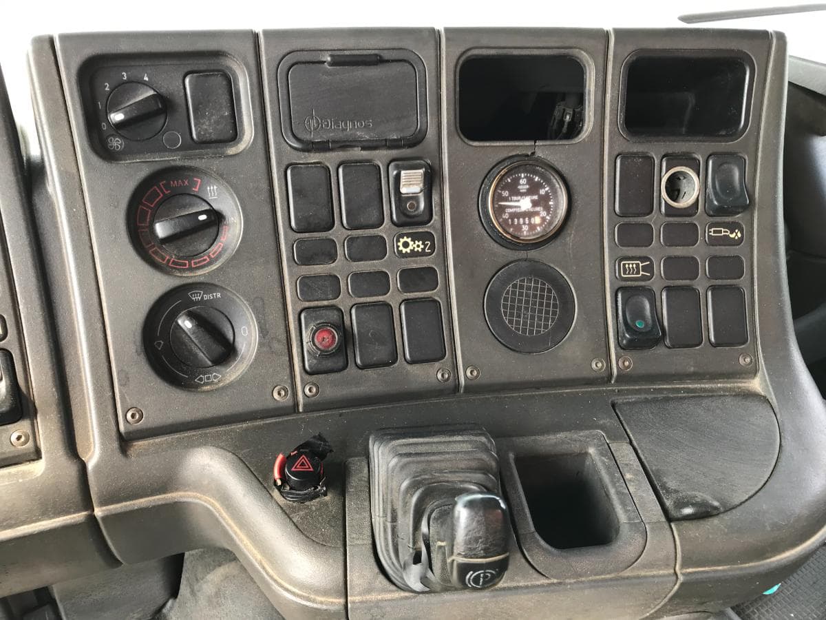 Scania Basculante com Grua Palfinger PK 15500 · Ano 1997 — imagen 30