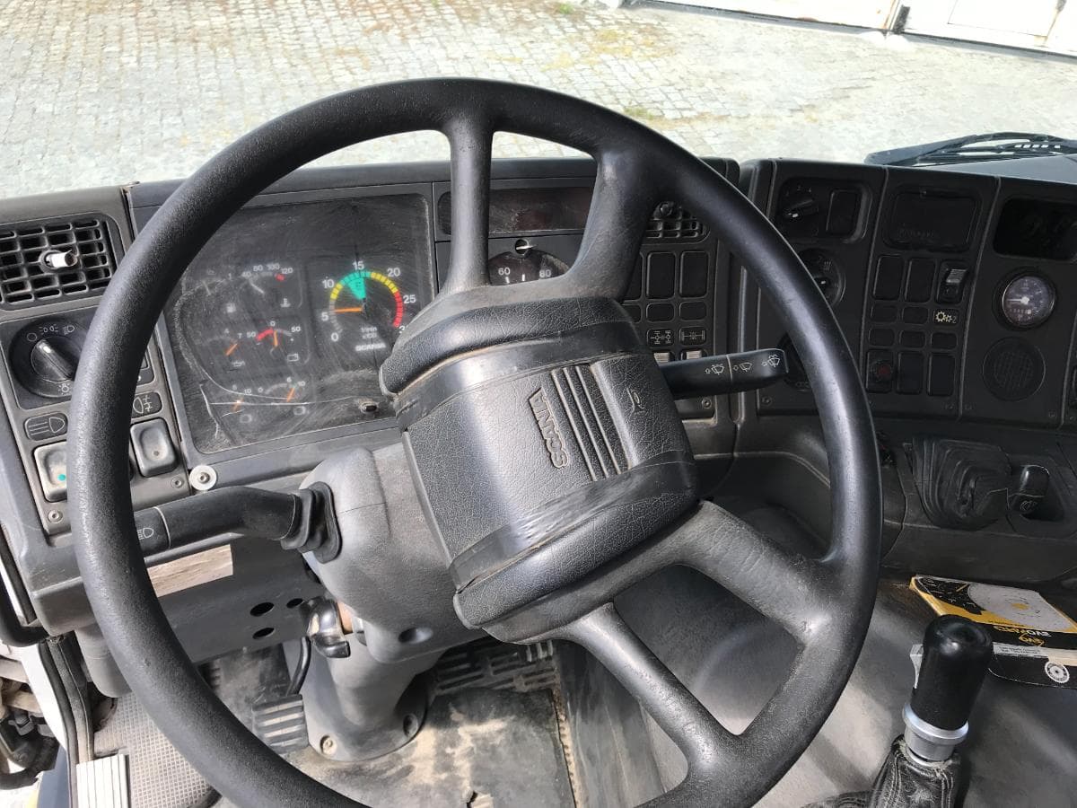 Scania Basculante com Grua Palfinger PK 15500 · Ano 1997 — imagen 32