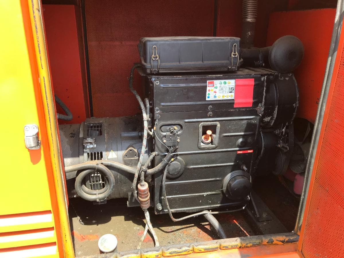 Gerador 25 KVA — imagem 6
